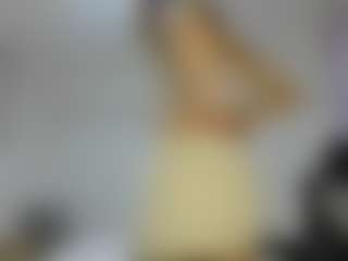 Live cam show with Mellisa - Body Massage on Camsoda