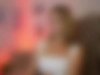 TinyTara's Live Sex Cam Show