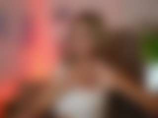 TinyTara's Live Sex Cam Show