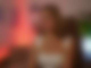 TinyTara's Live Sex Cam Show