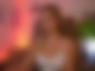 TinyTara's Live Sex Cam Show