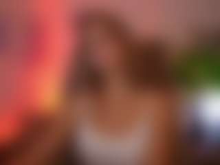 TinyTara's Live Sex Cam Show