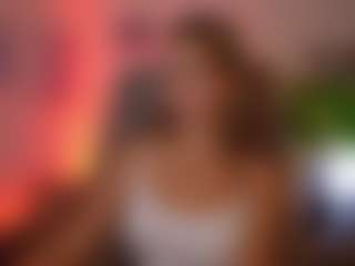TinyTara's Live Sex Cam Show