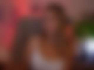 Live cam show with TinyTara - Interracial on Camming Site