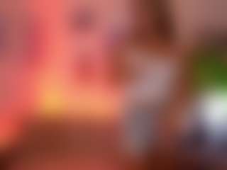 TinyTara's Live Sex Cam Show