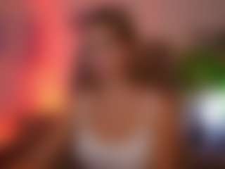 TinyTara's Live Sex Cam Show