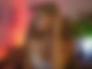 TinyTara's Live Sex Cam Show