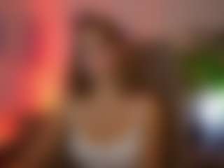 TinyTara's Live Sex Cam Show