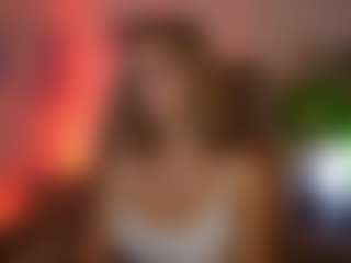 TinyTara's Live Sex Cam Show