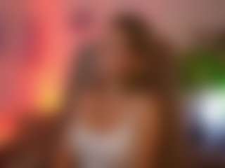 TinyTara's Live Sex Cam Show
