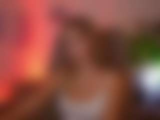 TinyTara's Live Sex Cam Show