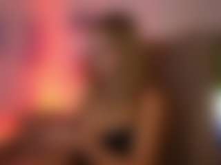 TinyTara's Live Sex Cam Show