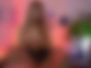 TinyTara's Live Sex Cam Show