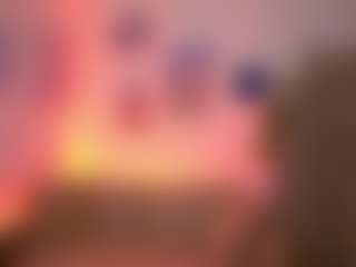 TinyTara's Live Sex Cam Show
