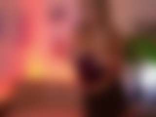 TinyTara's Live Sex Cam Show