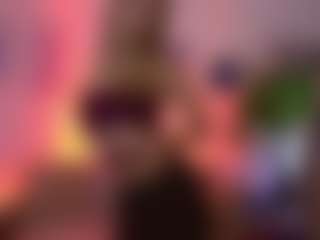 TinyTara's Live Sex Cam Show