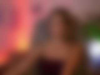 TinyTara's Live Sex Cam Show