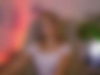 TinyTara's Live Sex Cam Show
