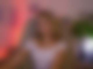 TinyTara's Live Sex Cam Show