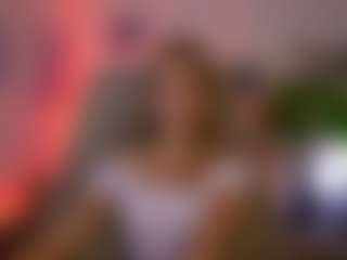 TinyTara's Live Sex Cam Show