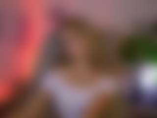 TinyTara's Live Sex Cam Show