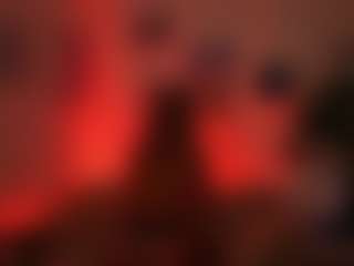 TinyTara's Live Sex Cam Show
