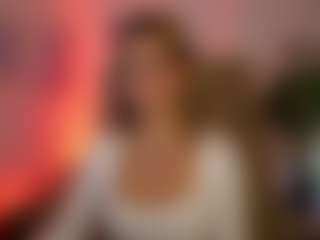 TinyTara's Live Sex Cam Show