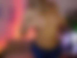 TinyTara's Live Sex Cam Show