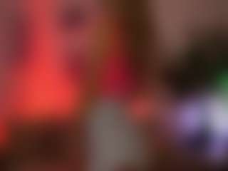 TinyTara's Live Sex Cam Show