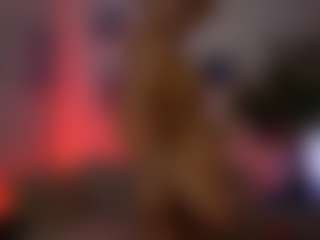 TinyTara's Live Sex Cam Show