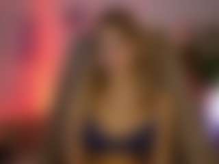 Live cam show with TinyTara - Blonde Hair Petite on CamwithHer
