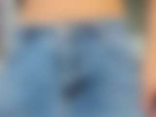 aribrunnet's Live Sex Cam Show