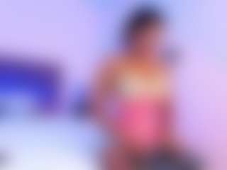 Live cam show with Blu Fia - Athletic on CamSodaAdn