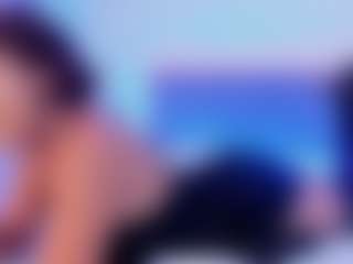 Live cam show with Blu Fia - Dominant on thefappeningchat.com