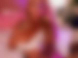 Spettacolo in cam dal vivo con Emma-Dancer - Curvy Teen (18+) su Camsoda