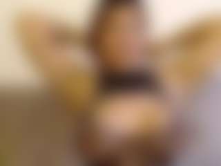 Heyitsyoss's Live Sex Cam Show