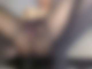 Heyitsyoss's Live Sex Cam Show
