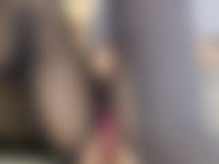 Heyitsyoss's Live Sex Cam Show