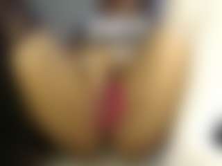 Heyitsyoss's Live Sex Cam Show