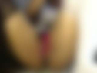 Heyitsyoss's Live Sex Cam Show
