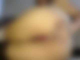 Heyitsyoss's Live Sex Cam Show