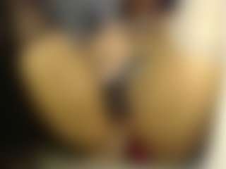 Heyitsyoss's Live Sex Cam Show