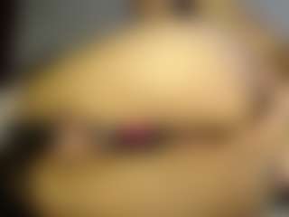 Heyitsyoss's Live Sex Cam Show