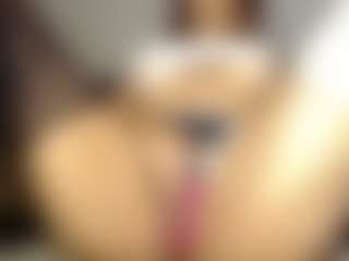 Heyitsyoss's Live Sex Cam Show