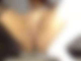 Heyitsyoss's Live Sex Cam Show