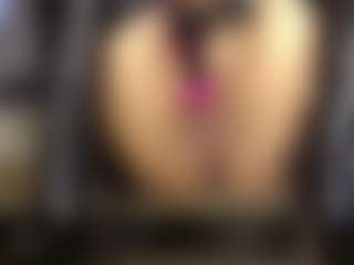 Heyitsyoss's Live Sex Cam Show