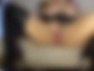 Heyitsyoss's Live Sex Cam Show