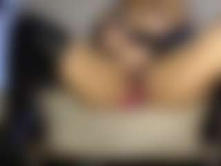 Heyitsyoss's Live Sex Cam Show