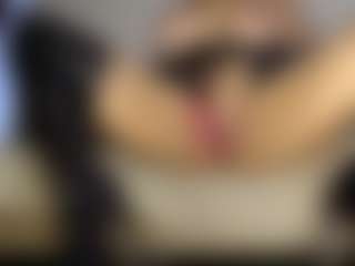 Heyitsyoss's Live Sex Cam Show