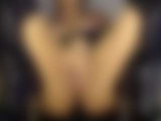 Heyitsyoss's Live Sex Cam Show